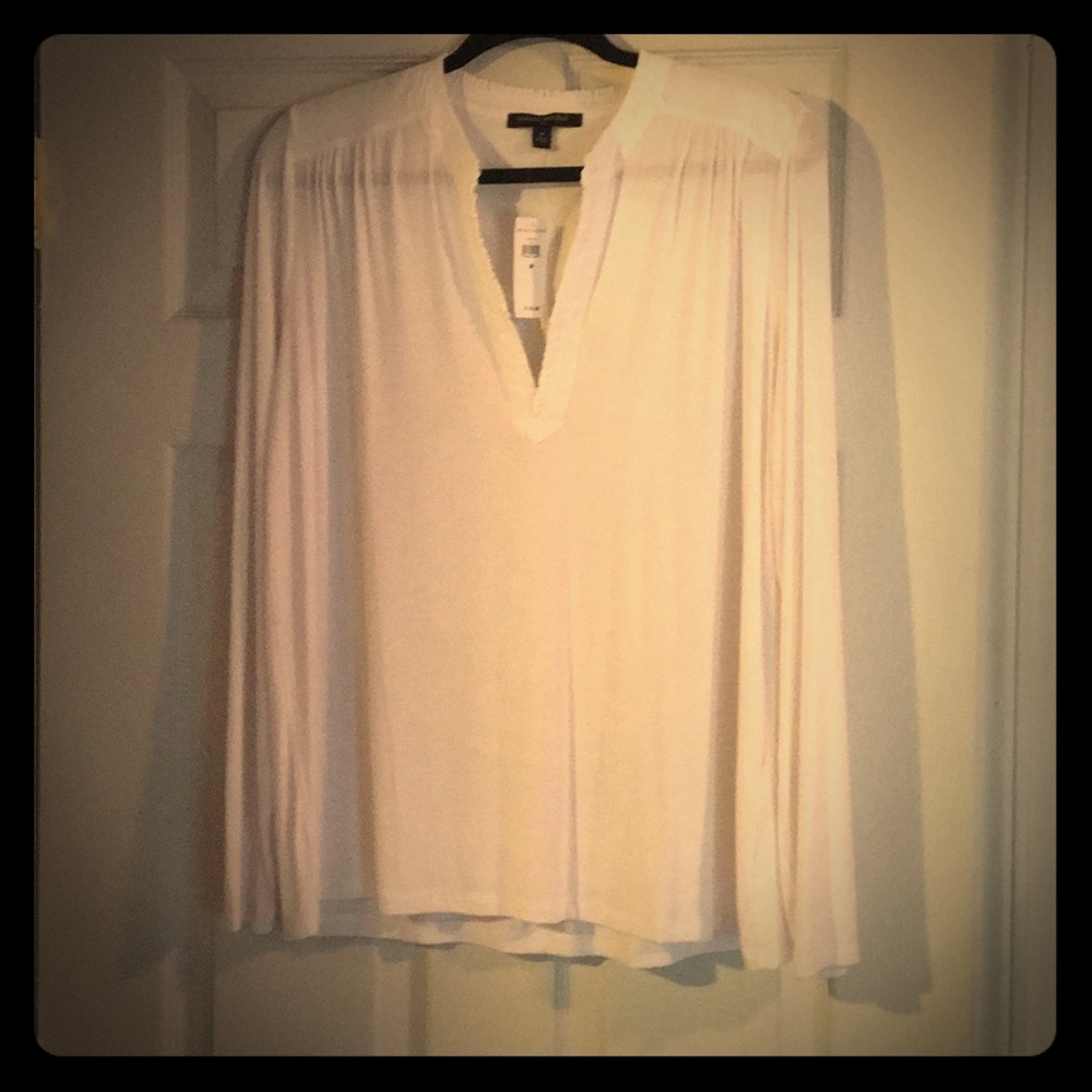 Lovely White Banana Republic Top - NWT